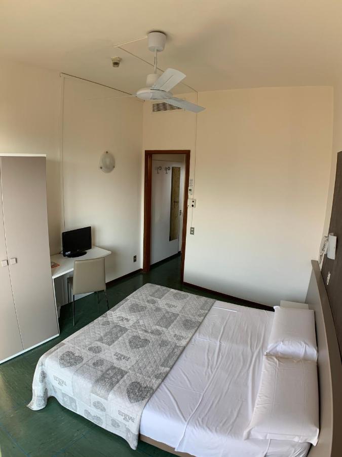 Hotel Sorriso Brenzone sul Garda Dış mekan fotoğraf