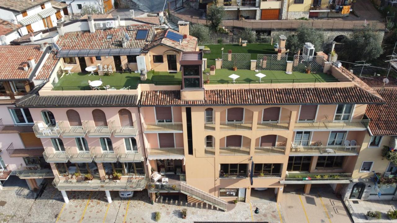 Hotel Sorriso Brenzone sul Garda Dış mekan fotoğraf