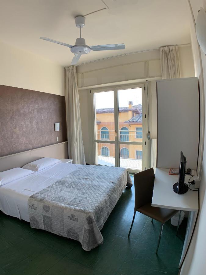 Hotel Sorriso Brenzone sul Garda Dış mekan fotoğraf