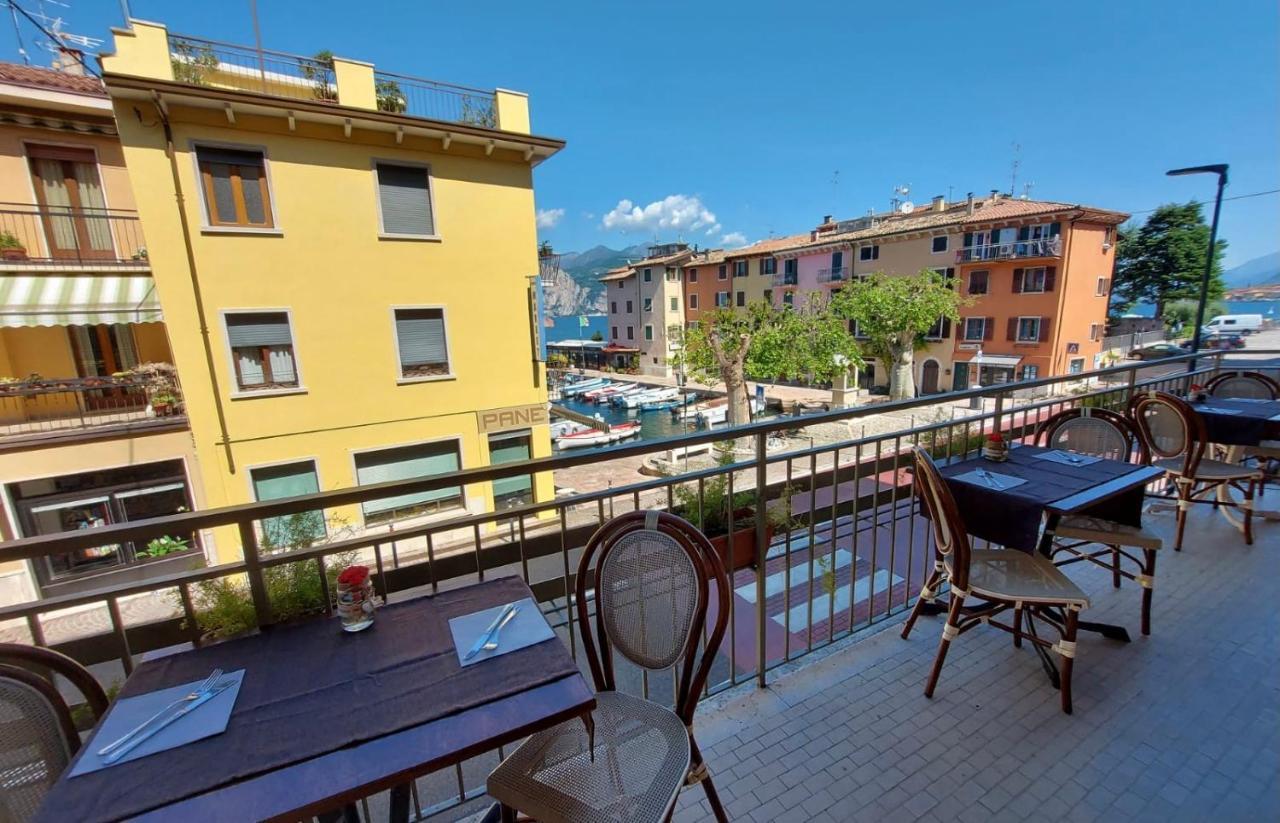 Hotel Sorriso Brenzone sul Garda Dış mekan fotoğraf