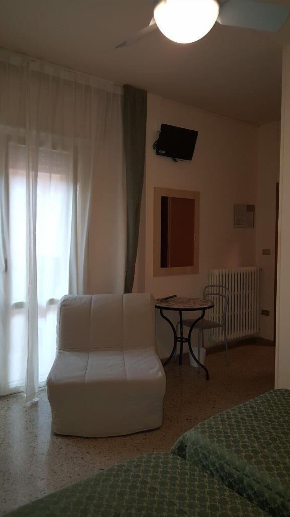 Hotel Sorriso Brenzone sul Garda Dış mekan fotoğraf