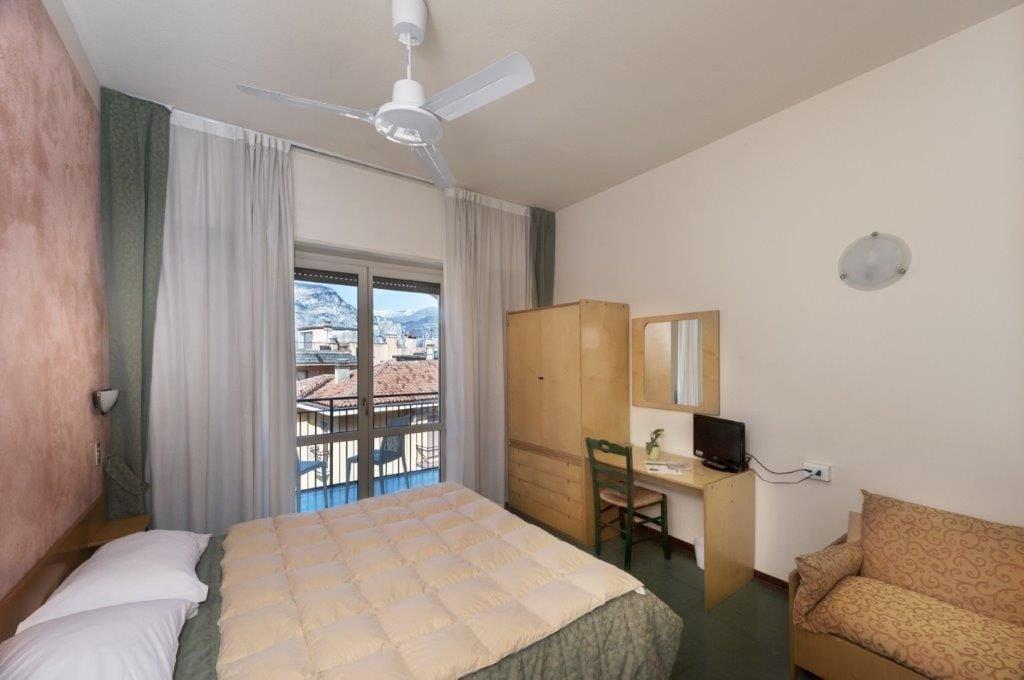 Hotel Sorriso Brenzone sul Garda Dış mekan fotoğraf