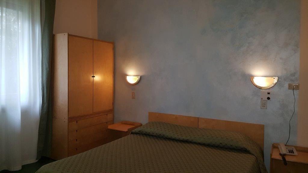 Hotel Sorriso Brenzone sul Garda Dış mekan fotoğraf
