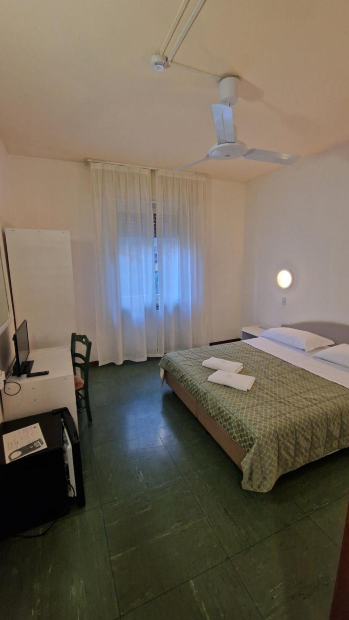 Hotel Sorriso Brenzone sul Garda Dış mekan fotoğraf