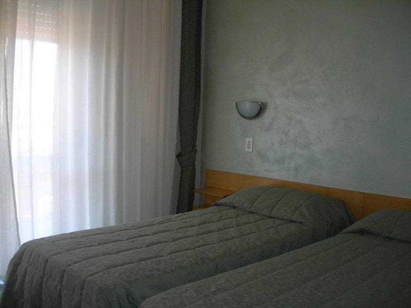 Hotel Sorriso Brenzone sul Garda Dış mekan fotoğraf