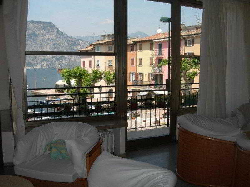 Hotel Sorriso Brenzone sul Garda Dış mekan fotoğraf