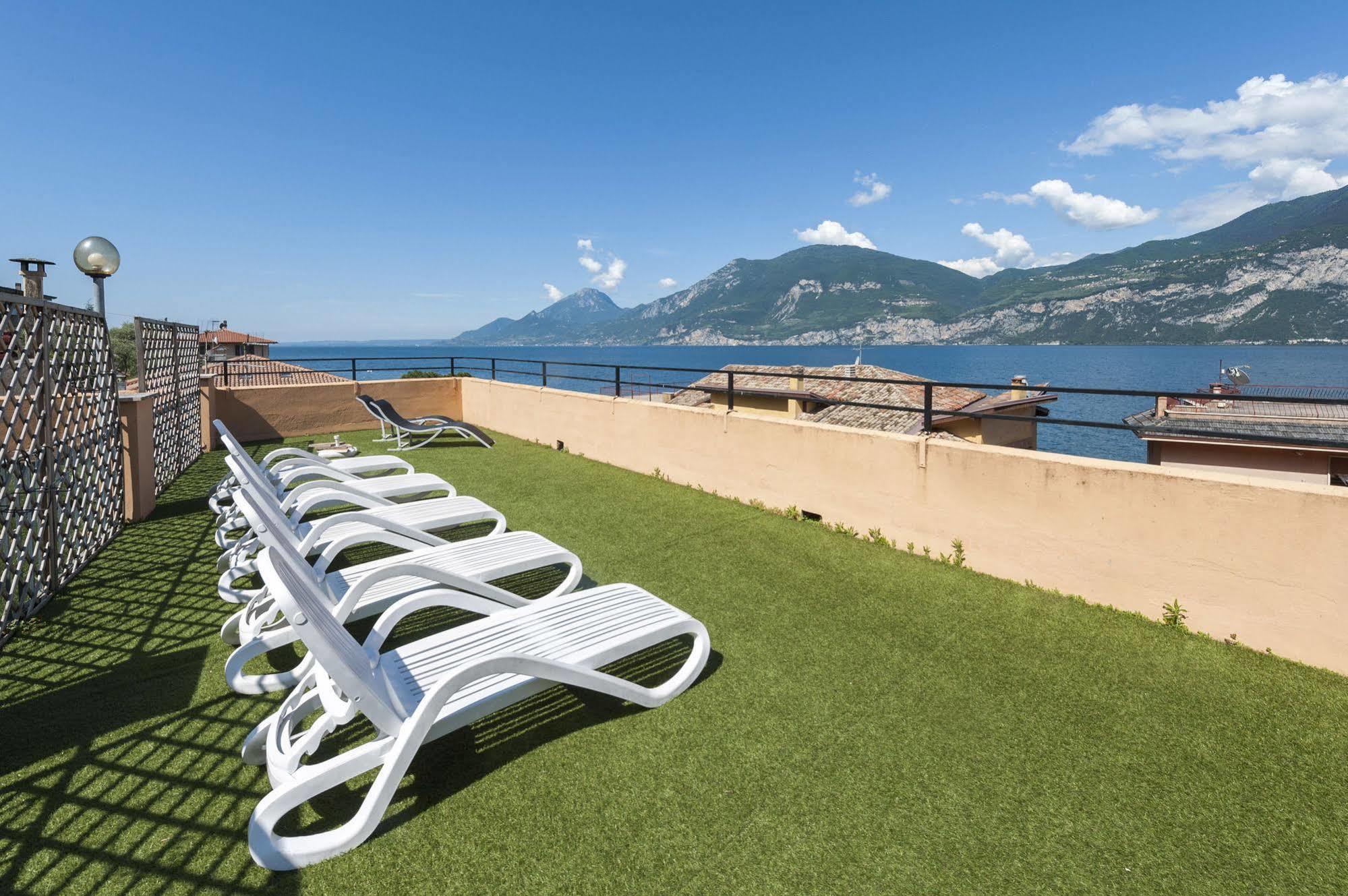 Hotel Sorriso Brenzone sul Garda Dış mekan fotoğraf